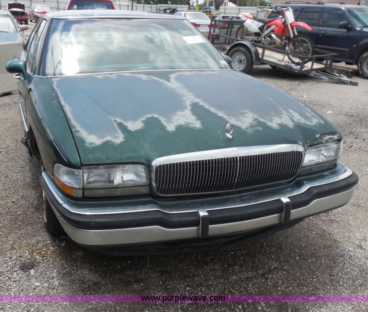 image for item H9869 1994 Buick Park Avenue