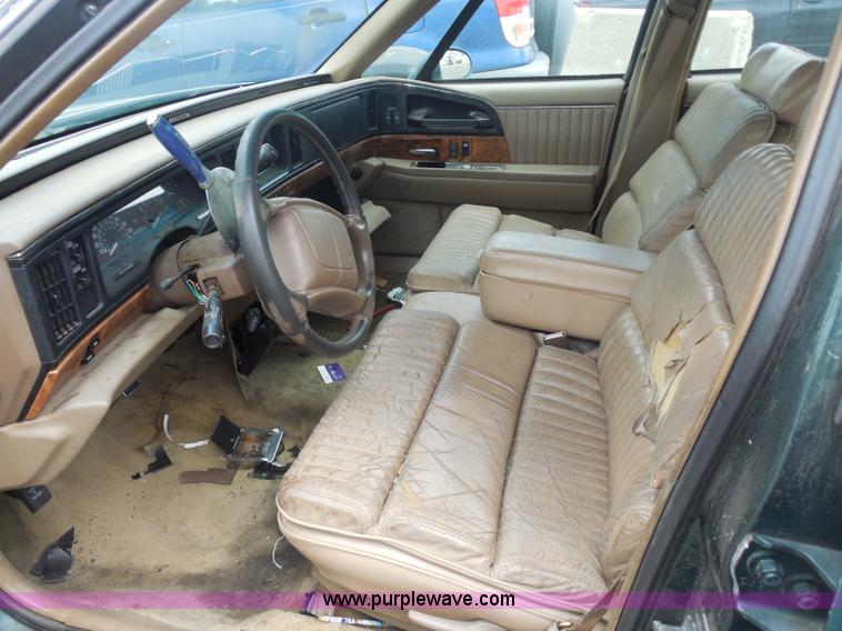 image for item H9869 1994 Buick Park Avenue