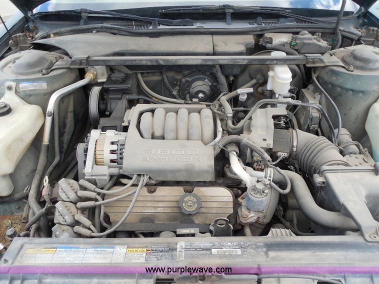 image for item H9869 1994 Buick Park Avenue