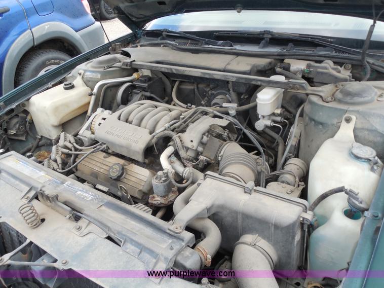 image for item H9869 1994 Buick Park Avenue