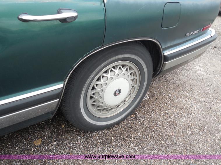 image for item H9869 1994 Buick Park Avenue