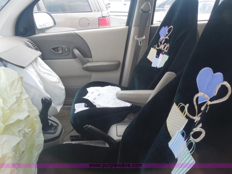 image for item H9870 2003 Saturn Vue