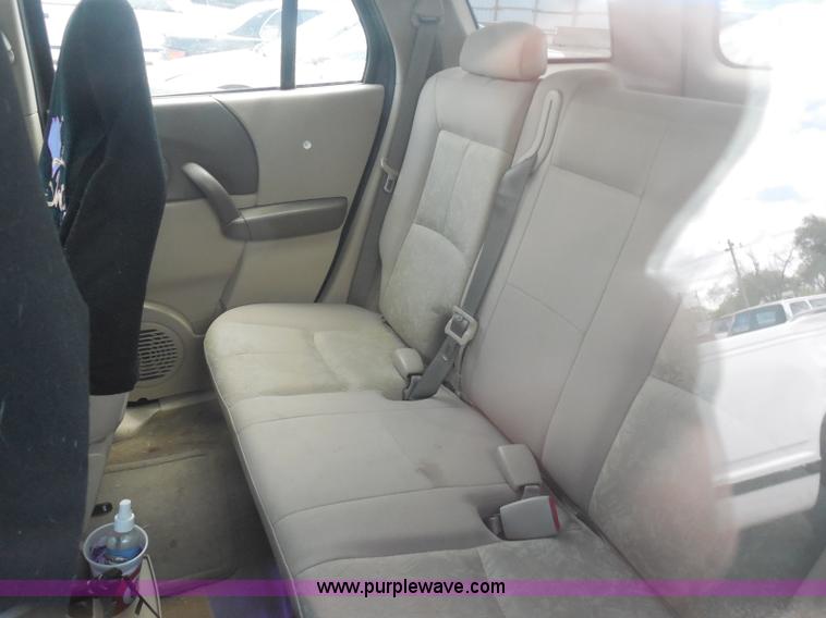 image for item H9870 2003 Saturn Vue