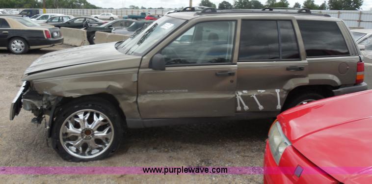 image for item H9871 1997 Jeep Grand Cherokee Laredo SUV