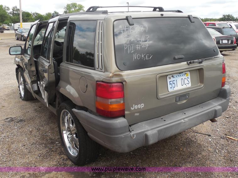 image for item H9871 1997 Jeep Grand Cherokee Laredo SUV