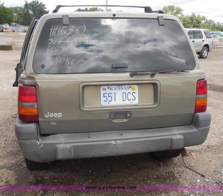 image for item H9871 1997 Jeep Grand Cherokee Laredo SUV