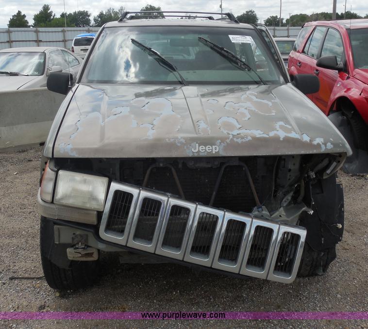 image for item H9871 1997 Jeep Grand Cherokee Laredo SUV