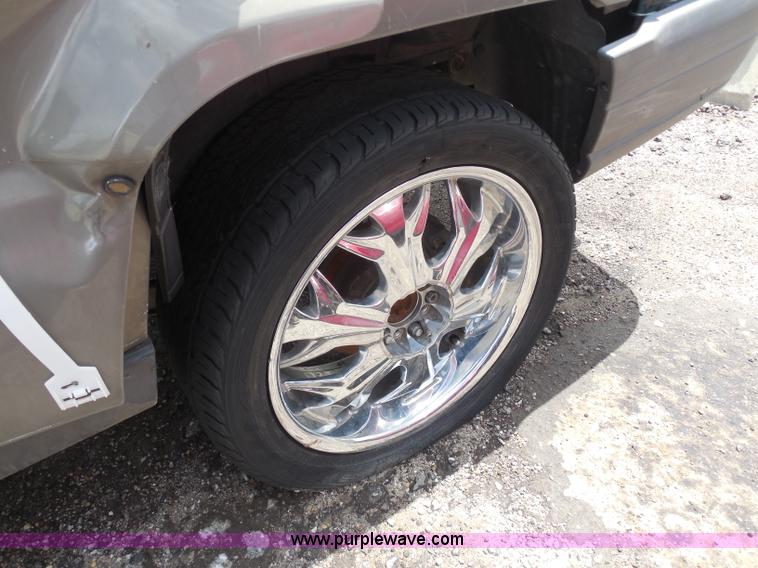 image for item H9871 1997 Jeep Grand Cherokee Laredo SUV