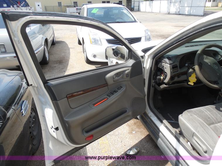 image for item H9979 2003 Chevrolet Impala