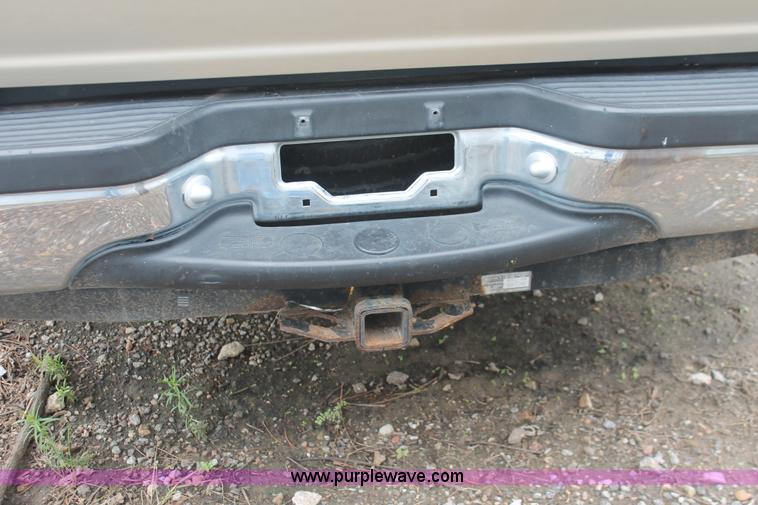 image for item I7816 2000 Ford Expedition XLT SUV
