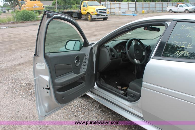 image for item I7817 2004 Pontiac Grand Prix GT1