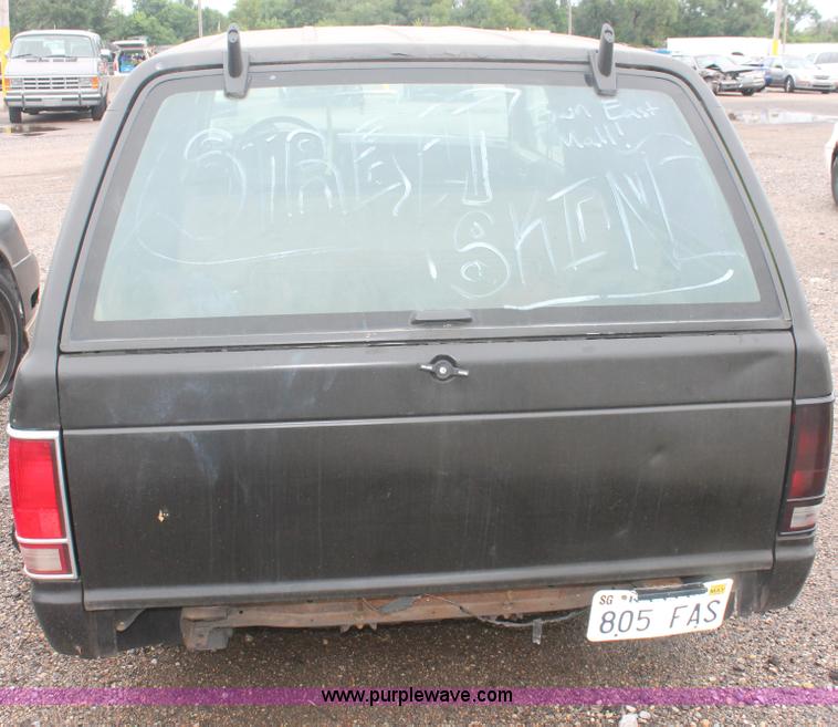 image for item I7819 1986 GMC Jimmy S15 Sierra Classic SUV