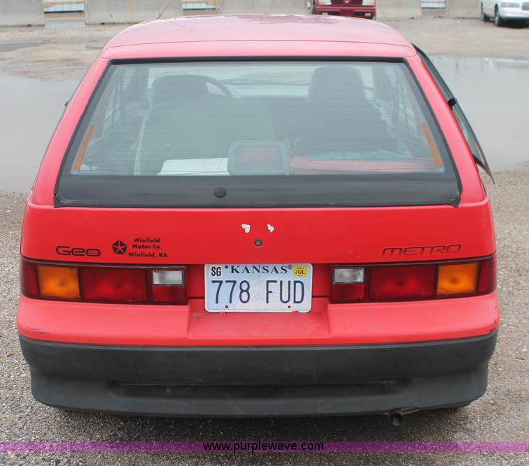 image for item I7820 1991 Geo Metro LSi