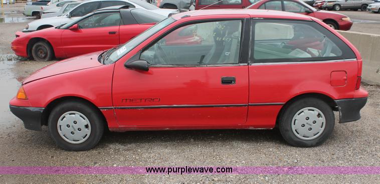 image for item I7820 1991 Geo Metro LSi