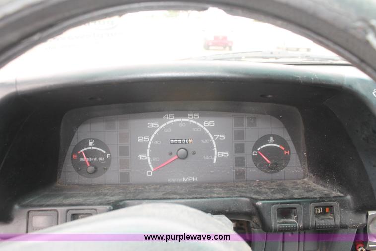 image for item I7820 1991 Geo Metro LSi