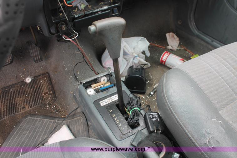 image for item I7820 1991 Geo Metro LSi