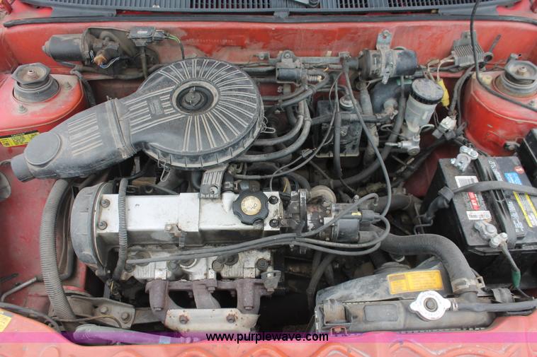 image for item I7820 1991 Geo Metro LSi