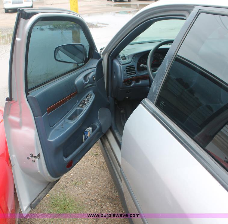 image for item I7821 2003 Chevrolet Impala