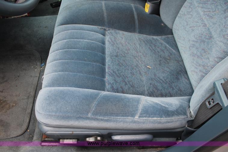 image for item I7821 2003 Chevrolet Impala