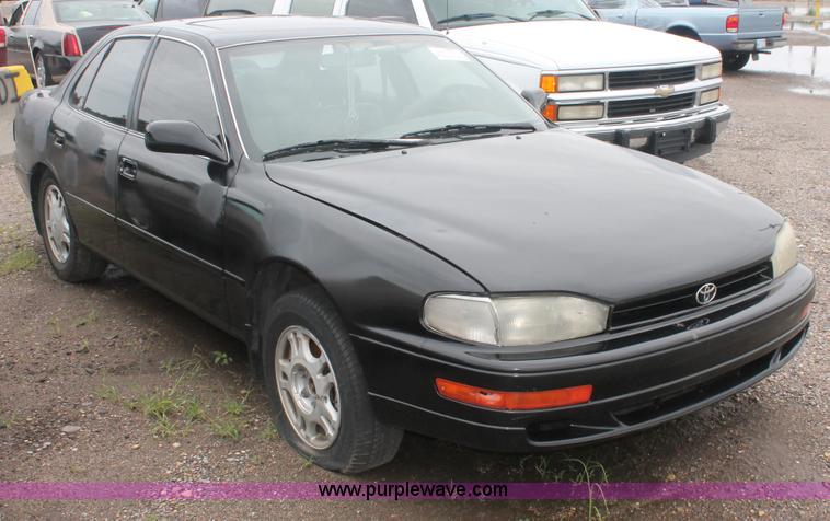 image for item I7822 1992 Toyota Camry XLE