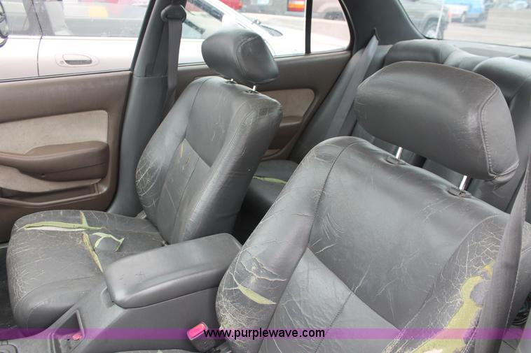 image for item I7822 1992 Toyota Camry XLE