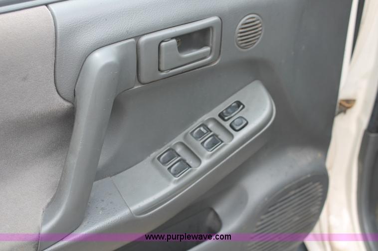 image for item I7824 1998 Isuzu Rodeo SUV