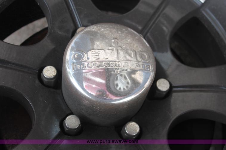 image for item I7824 1998 Isuzu Rodeo SUV