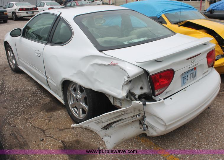 image for item I7825 2001 Oldsmobile Alero GLS