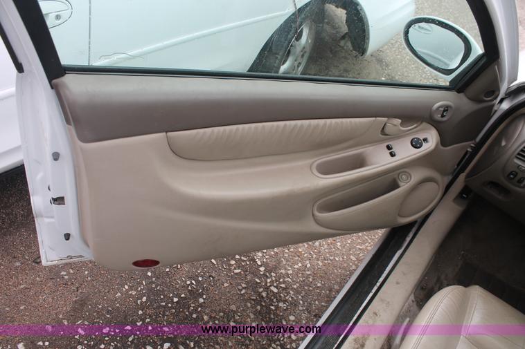 image for item I7825 2001 Oldsmobile Alero GLS