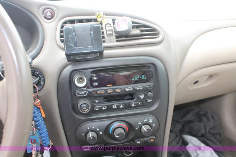 image for item I7825 2001 Oldsmobile Alero GLS