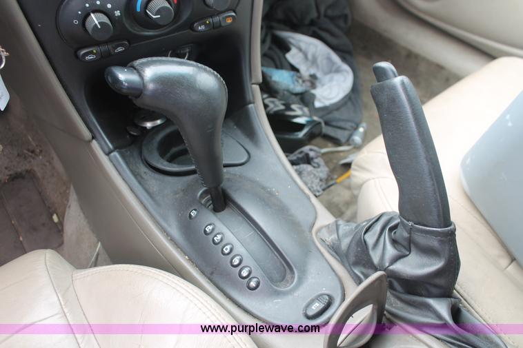 image for item I7825 2001 Oldsmobile Alero GLS