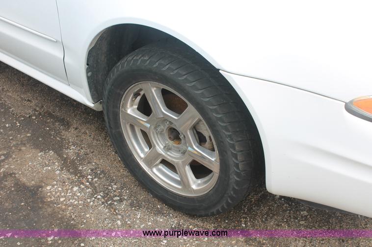 image for item I7825 2001 Oldsmobile Alero GLS