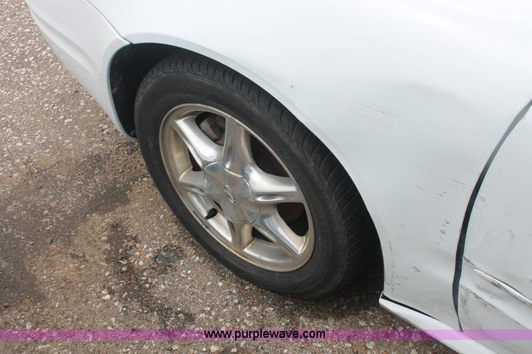 image for item I7825 2001 Oldsmobile Alero GLS