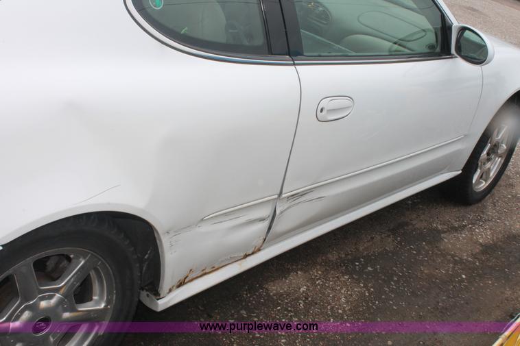 image for item I7825 2001 Oldsmobile Alero GLS