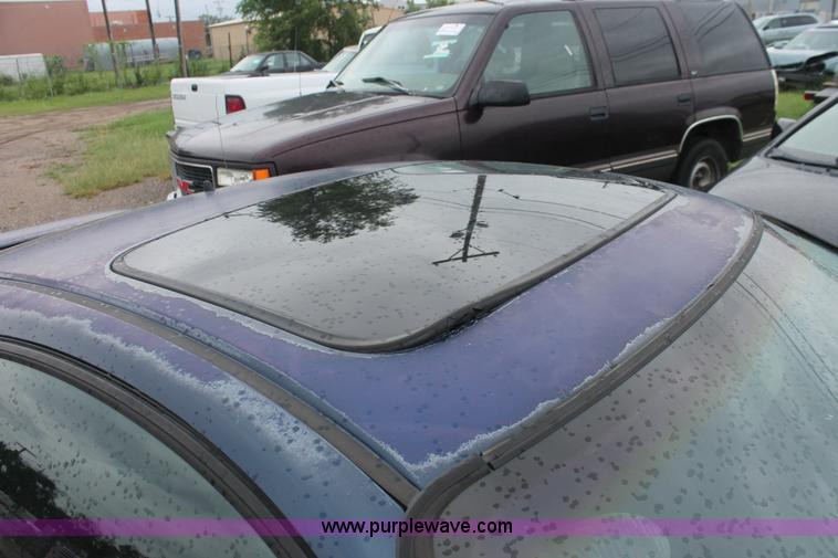 image for item I7826 1998 Acura Integra LS