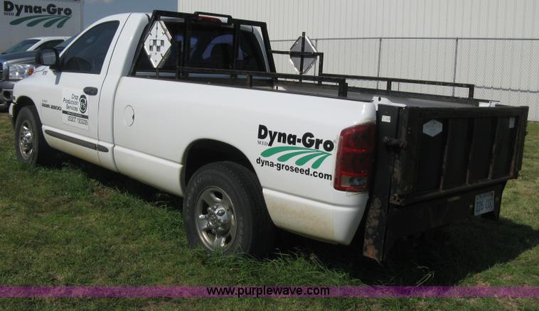 image for item D8461 2004 Dodge Ram 2500 pickup truck