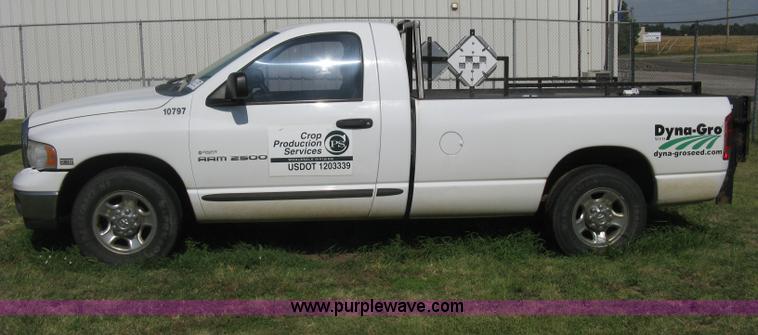image for item D8461 2004 Dodge Ram 2500 pickup truck