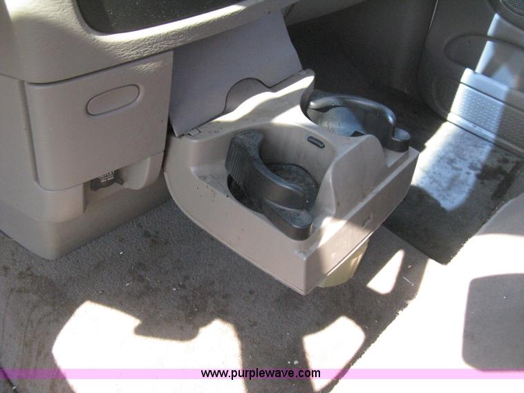 image for item D8461 2004 Dodge Ram 2500 pickup truck