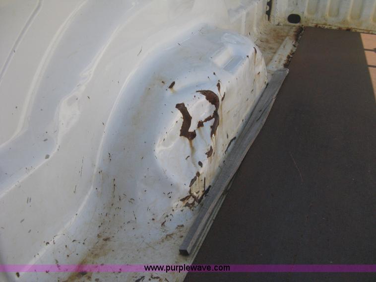 image for item D8461 2004 Dodge Ram 2500 pickup truck