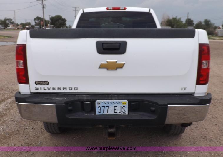 image for item I7665 2008 Chevrolet Silverado 2500HD pickup truck