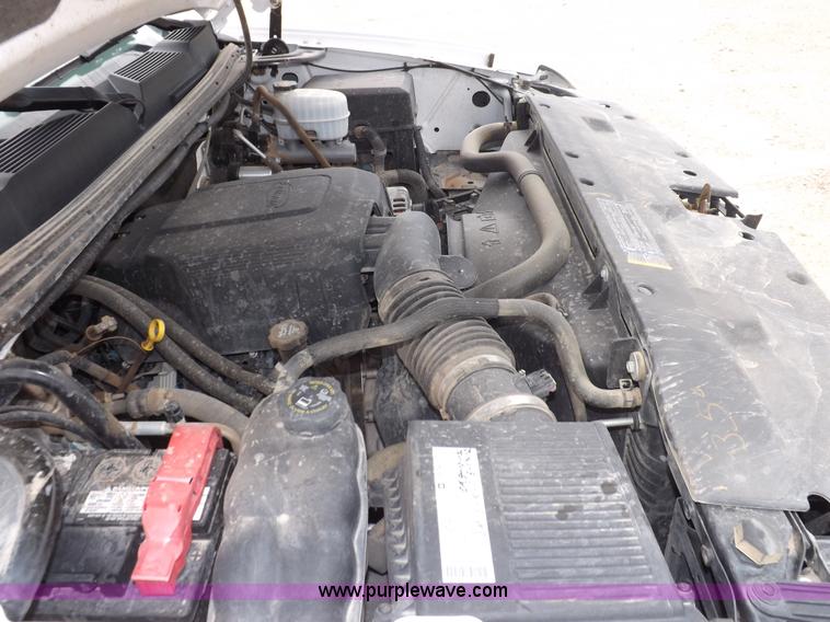 image for item I7665 2008 Chevrolet Silverado 2500HD pickup truck