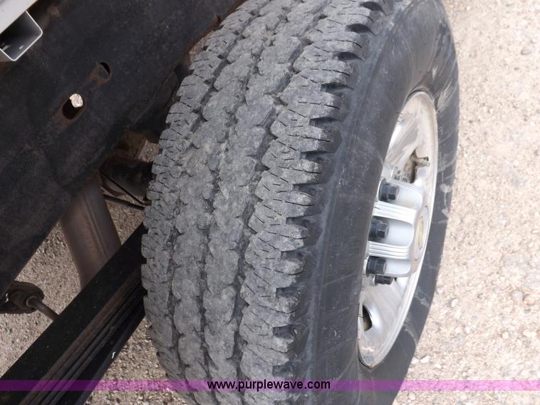 image for item I7665 2008 Chevrolet Silverado 2500HD pickup truck