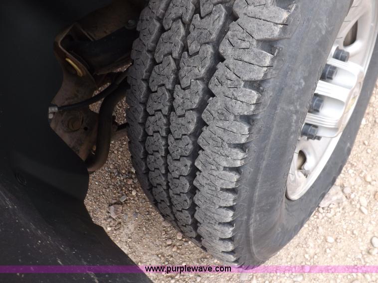 image for item I7665 2008 Chevrolet Silverado 2500HD pickup truck