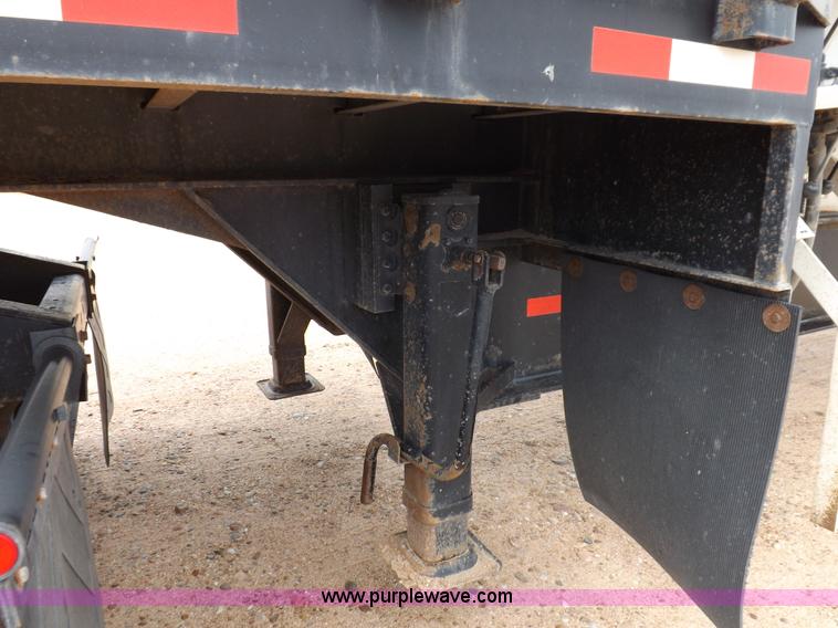 image for item I7666 2008 Neville tender trailer