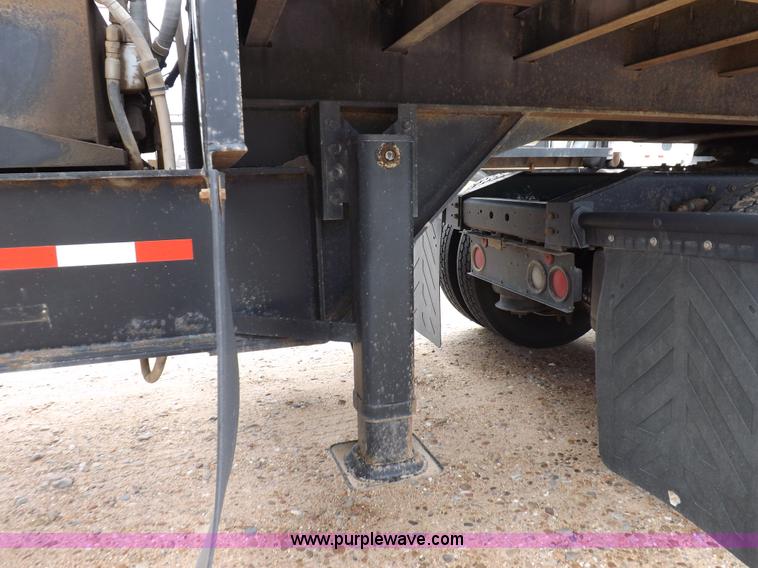 image for item I7666 2008 Neville tender trailer