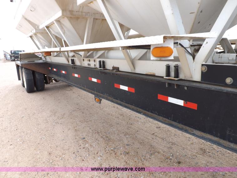 image for item I7666 2008 Neville tender trailer