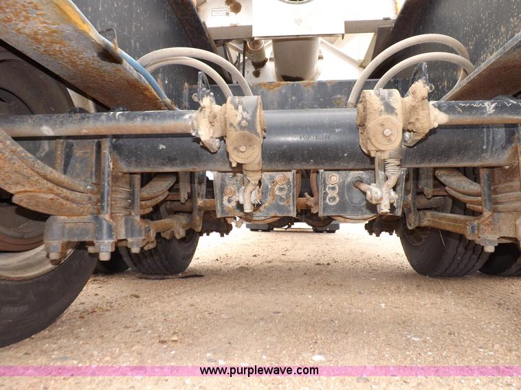 image for item I7666 2008 Neville tender trailer