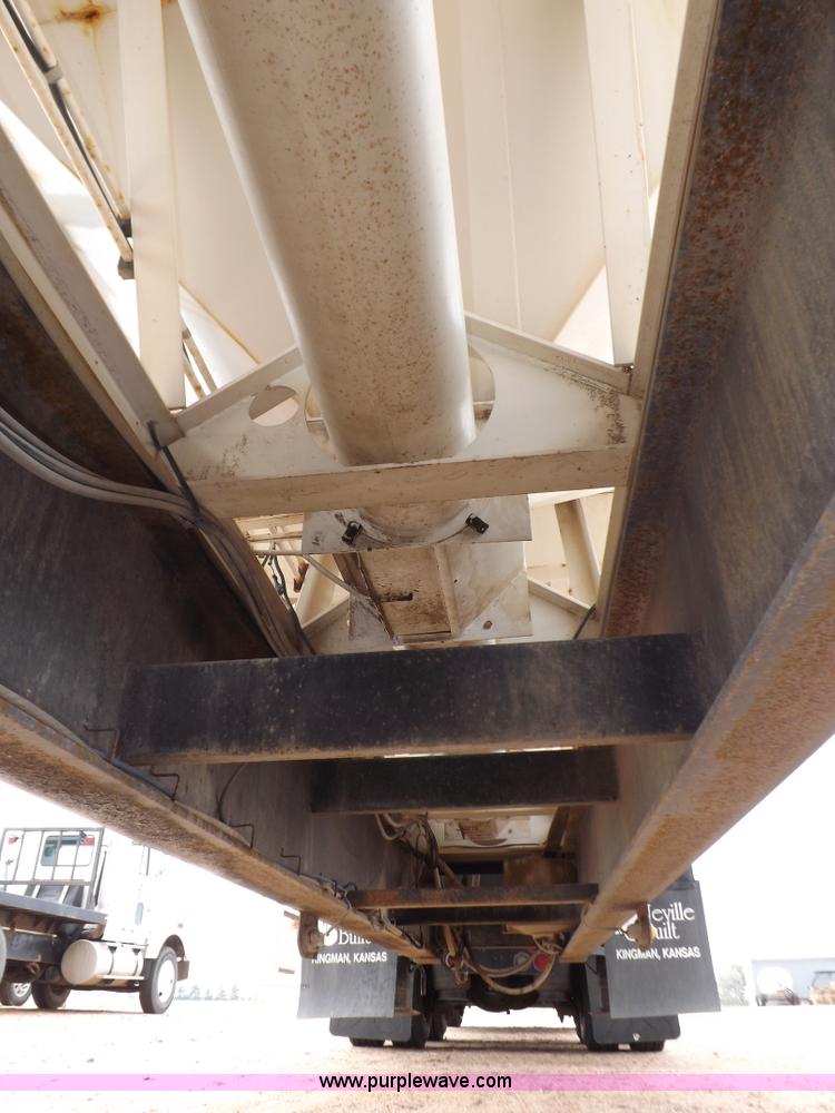 image for item I7666 2008 Neville tender trailer