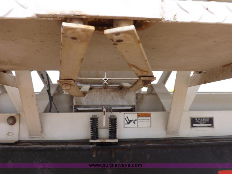 image for item I7666 2008 Neville tender trailer