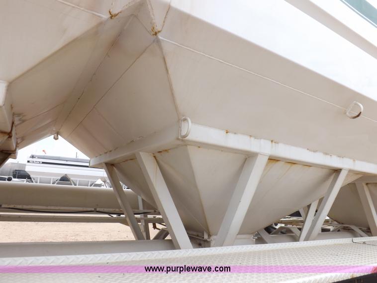 image for item I7666 2008 Neville tender trailer